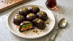 Ev Yapımı Dubai Çikolatası Tarifi: Antep Fıstıklı, Çıtır Kadayıflı Lezzet - Sezenİşi - Yemek Tarifleri