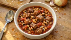 Ev Yemeği Favorisi: Etli Taze Börülce Yemeği Tarifi - Sezenİşi - Yemek Tarifleri