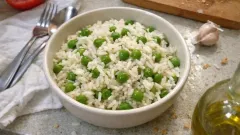 Lezzetli ve Hafif Bezelyeli Pilav Tarifi - Sezenİşi - Yemek Tarifleri